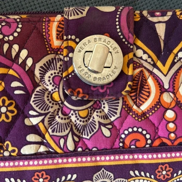 Vera Bradley Turn Lock Wallet‎ - Picture 2 of 7